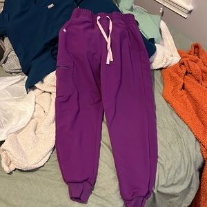 Purple Figs Jogger Scrub Pants